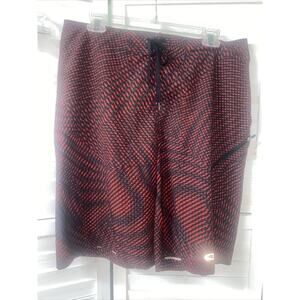 CHAMPION Black Red 88% POLYESTER 12% SPANDEX Swim Suit Board Shorts Sz 34 Medium